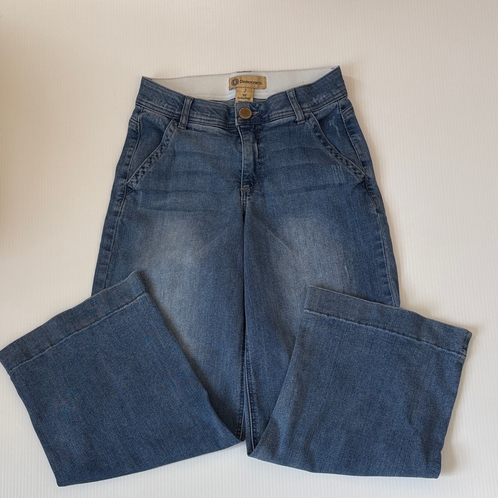 Democracy Jeans size 2  wide leg style